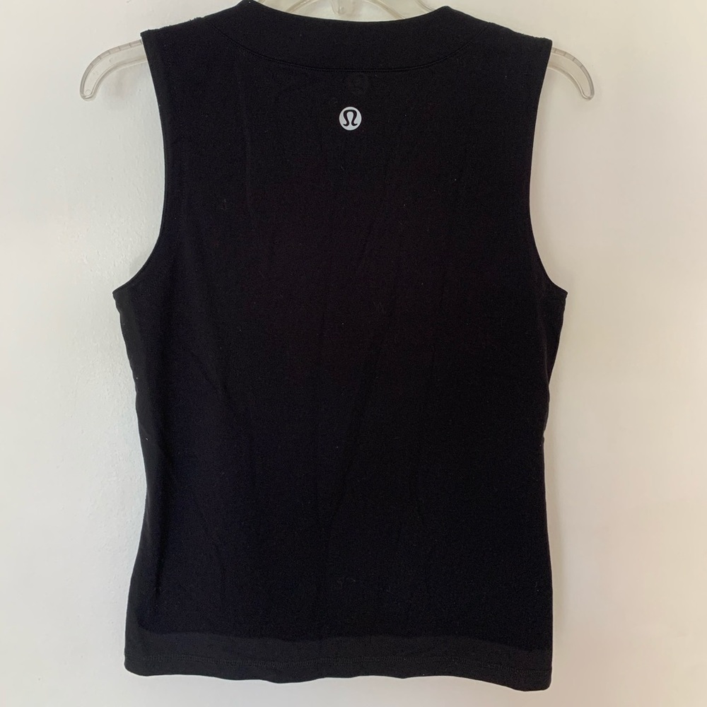 Lululemon black sleeveless top